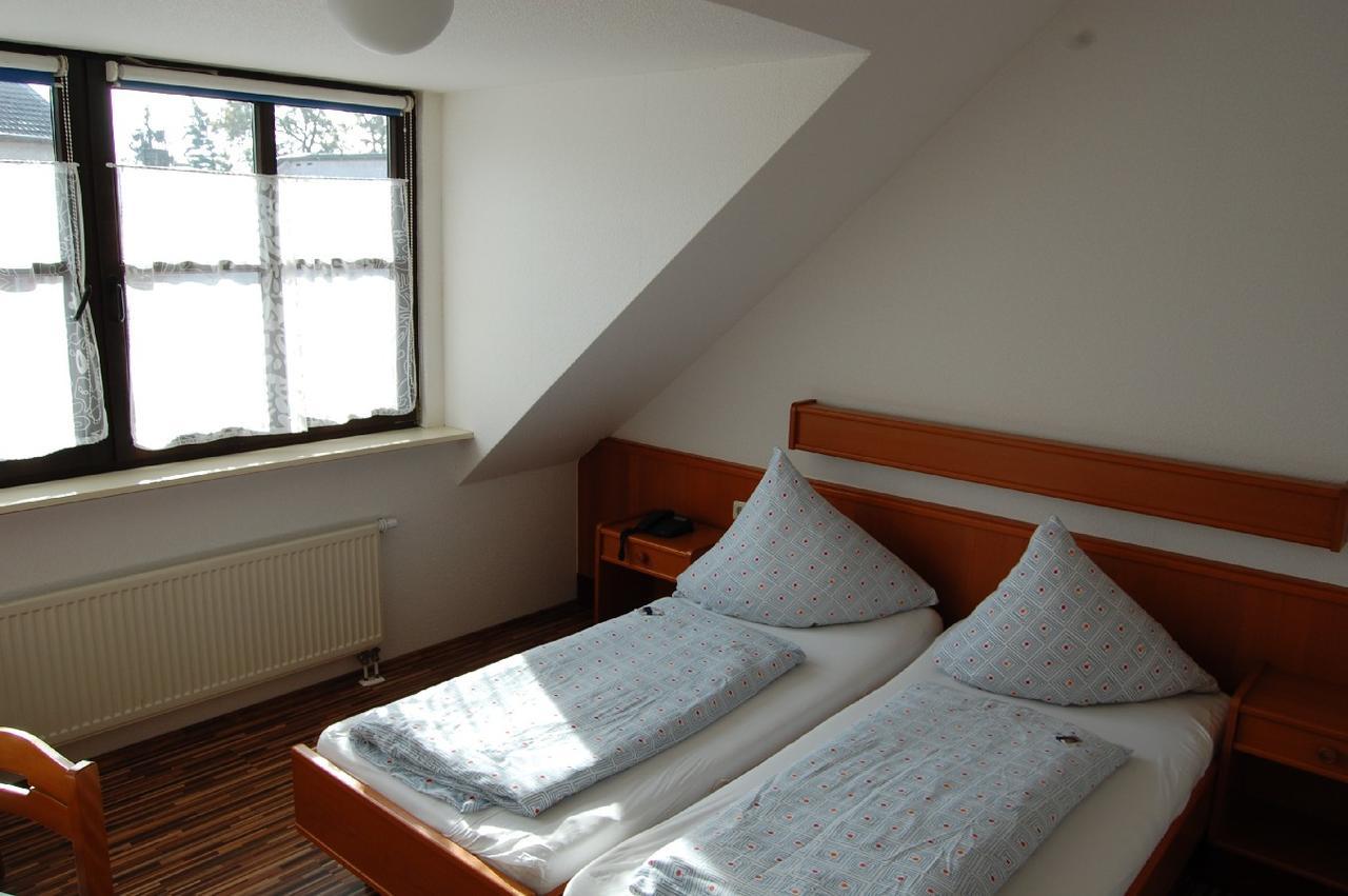Hausener Dorfkrug Hotell Frankfurt am Main Eksteriør bilde